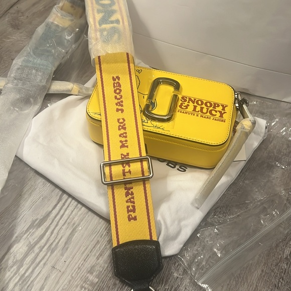 NWT Snoopy Marc Jacobs limited edition from Japan .. - Picture 7 of 7